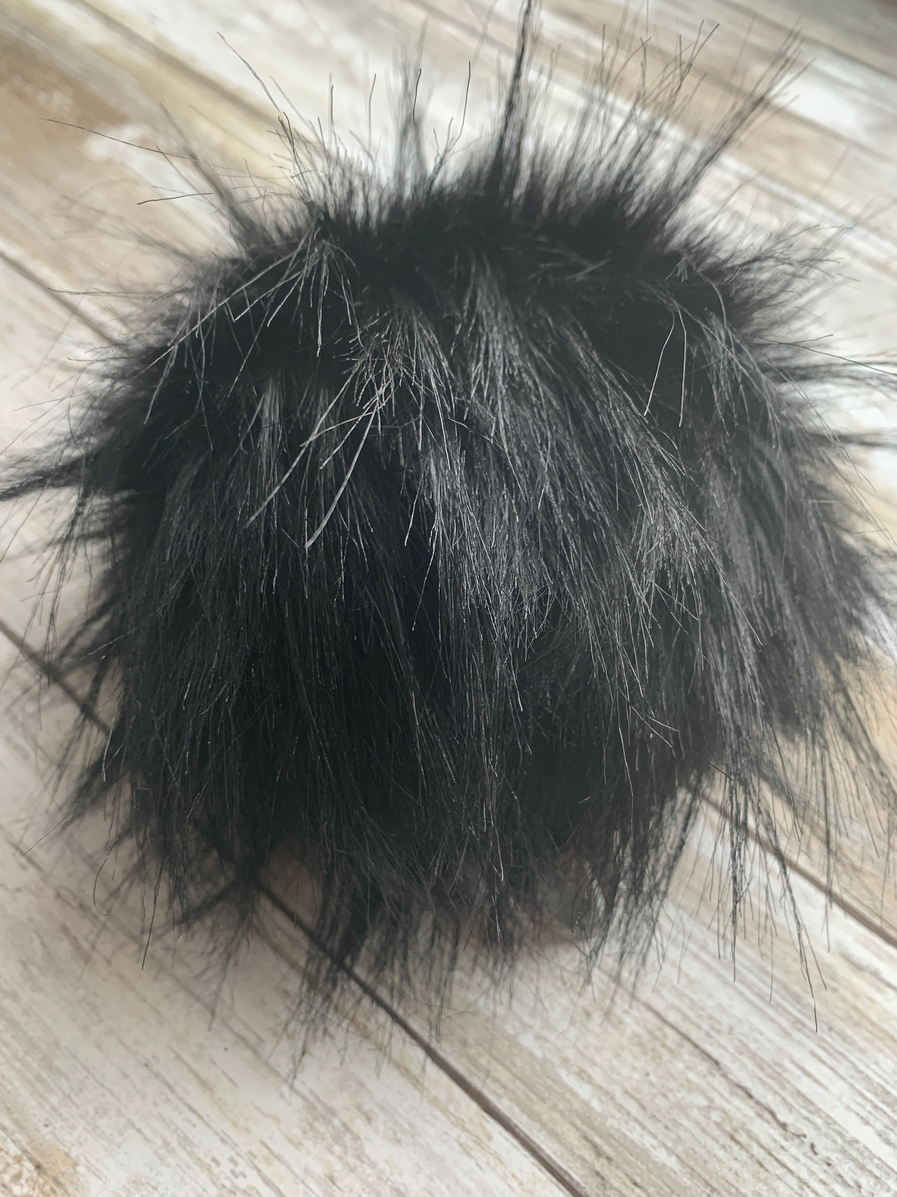 Pompom #3 Black