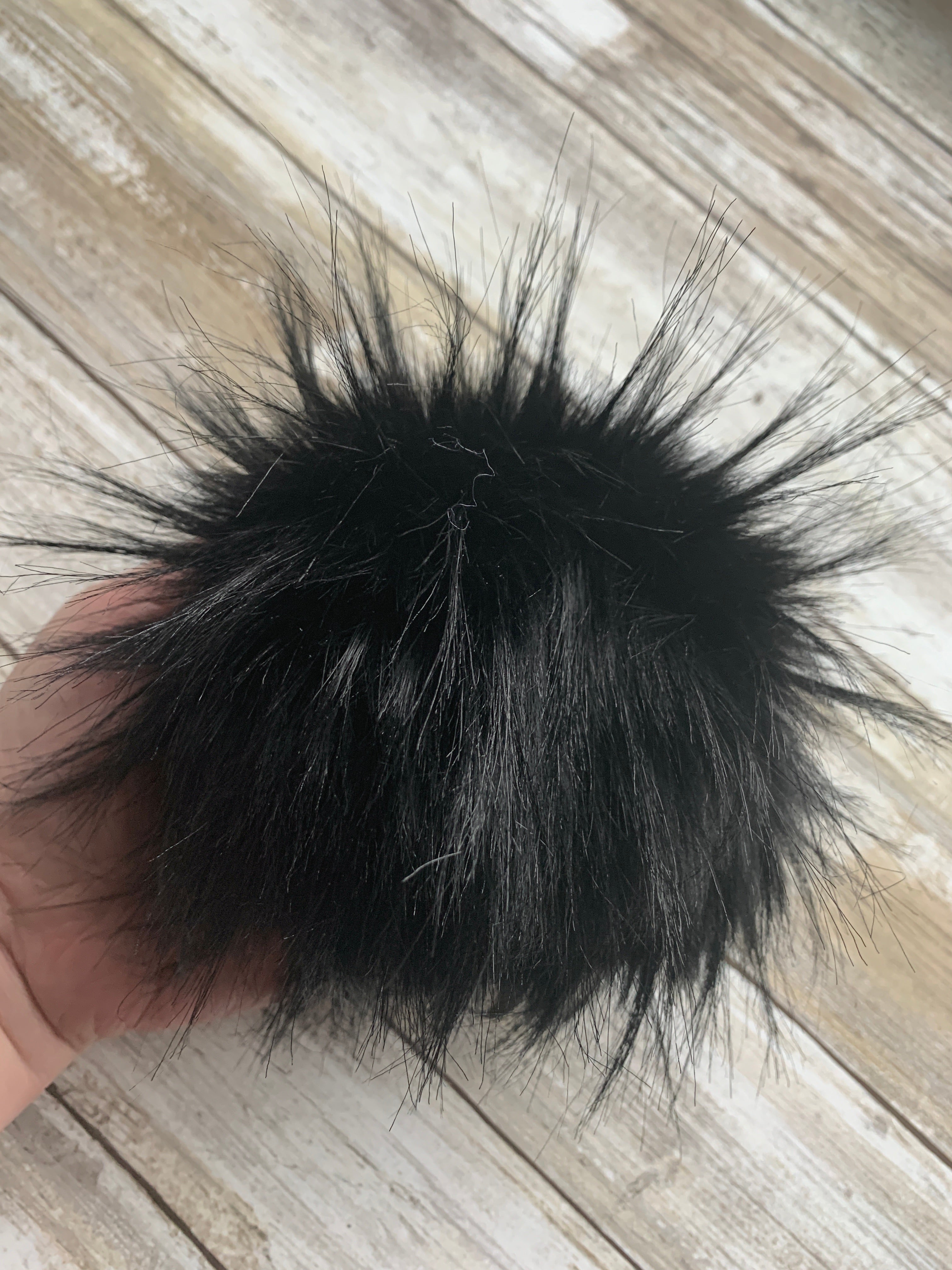 Pompom #3 Black